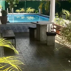 Kingz And Queenz - Guest house Negombo