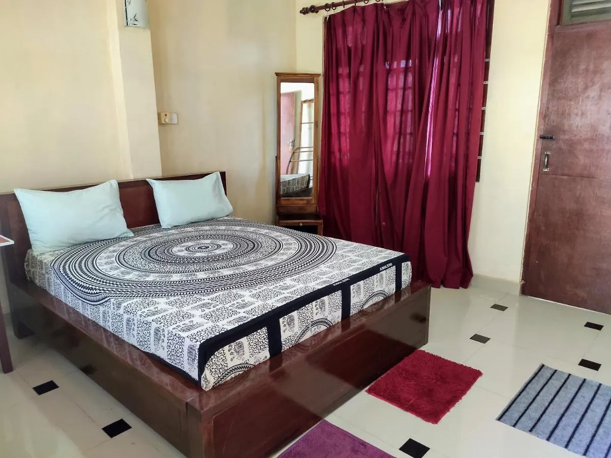 Kandyan Holiday Center And Kandyan Feel Free Homestay Gasthuis