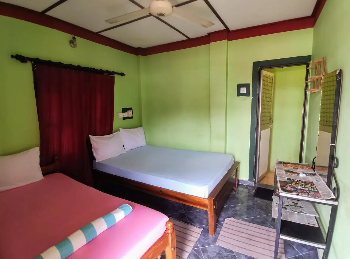 Kandyan Holiday Center And Kandyan Feel Free Homestay 0*, Kandy