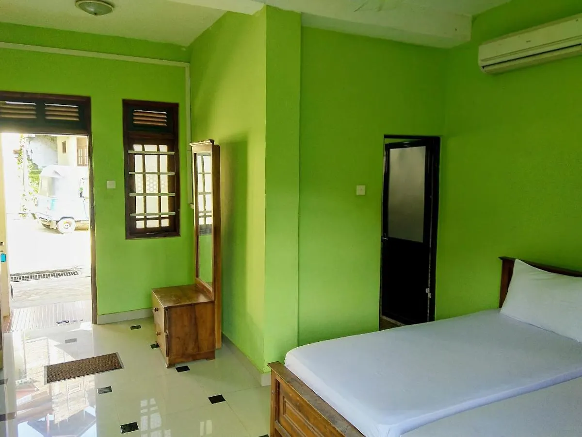 Kandyan Holiday Center And Kandyan Feel Free Homestay 0*, Kandy